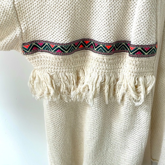 H&M Coachella Cadigan Kimono poncho Cream Knit Embroidered Fringe Sleeve Boho L - Picture 3 of 9
